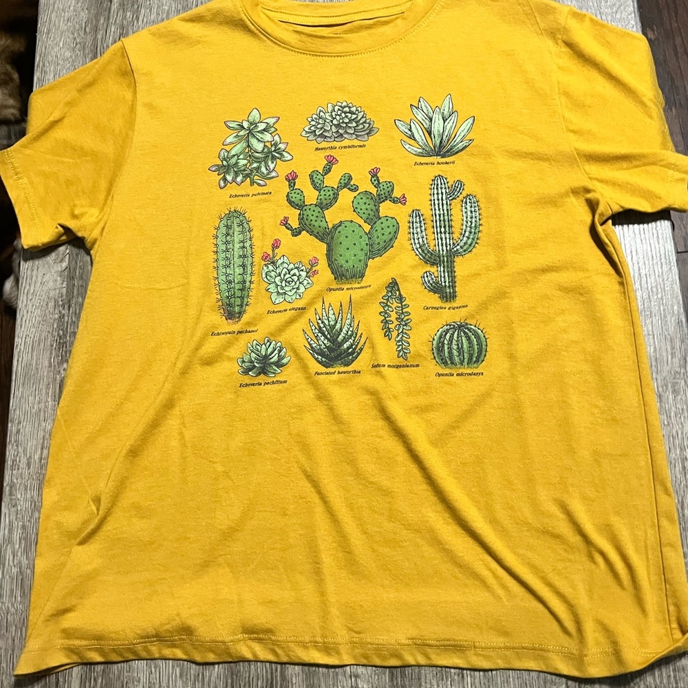 A cute plant/cactus themed tee from FIFTH SUN